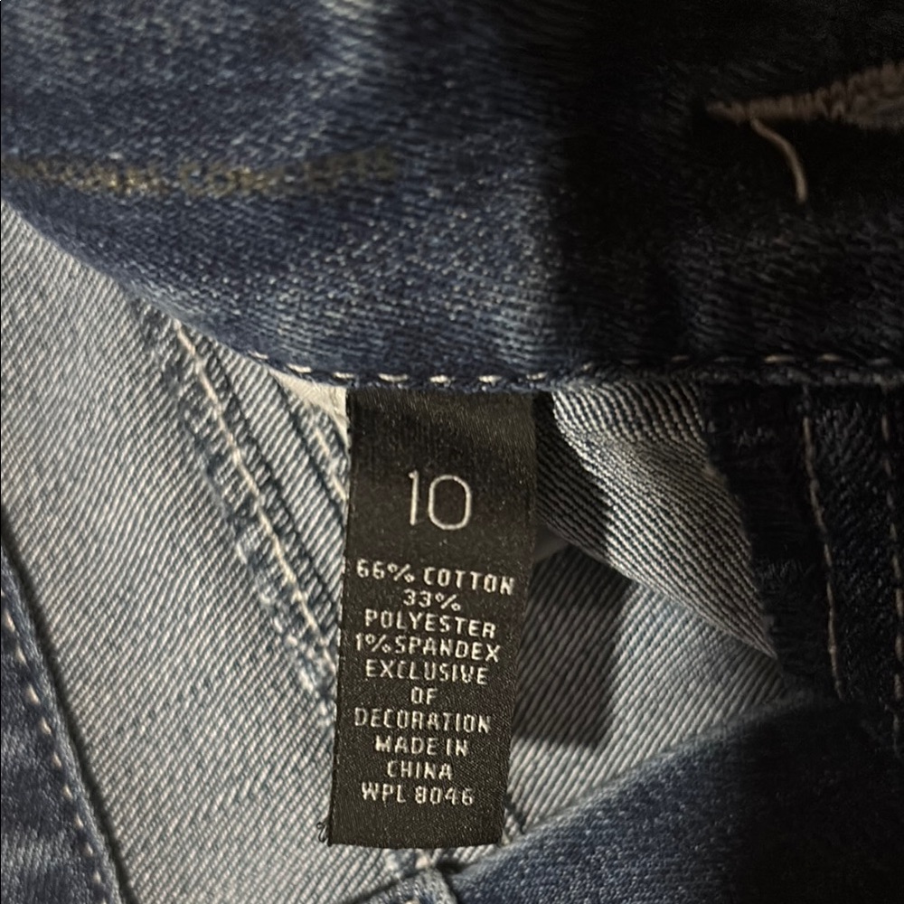 Classic Blue capris with Faded Wash - Picture 3 of 9